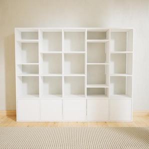 Wohnwand Weiß - Individuelle Designer-Regalwand: Türen in Weiß - Hochwertige Materialien - 195 x 156 x 34 cm, Konfigurator