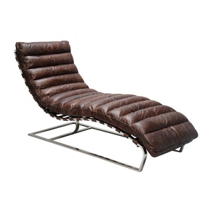 Klassisch-moderner Lounge Chair / Liegesessel, Vintage Design, Bezug Rindsleder, Gestell Edelstahl glänzend, Polsterung aus Schaumstoff, H 82 cm, B 59 cm, T 140 cm, in 4 verschiedenen Farben  nussbraun