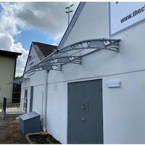 3 m B x 1,5 m T Vordach