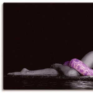 Artland Wandbild Frau in Wasser liegend mit Python, Frau (1 St), als Leinwandbild in verschied. Größen
