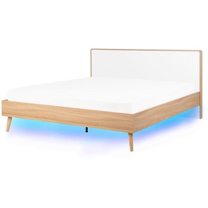 Bett Braun 160 x 200 cm Holzoptik LED Beleuchtung Mit Lattenrost Weiße Kopfteil Klassisch