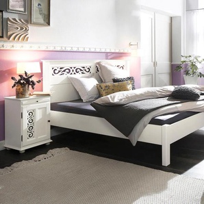 Bett HOME AFFAIRE Arabeske Betten Gr. Liegefläche B/L: 140 cm x 200 cm, kein Härtegrad, ohne Matratze, beige (cremefarben) Bettgestell Bettgestelle Betten aus schönem massivem Buchenholz, mit dekorativen Fräsungen am Kopfteil