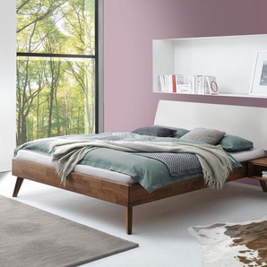 Bett Tomino, Nussbaum natur, 140x200 cm