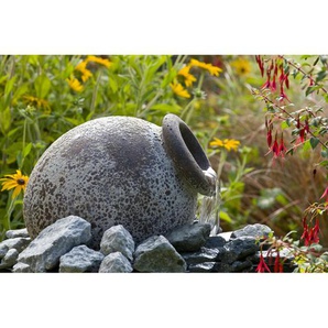 Brunnen Ubbink aus Terrakotta