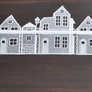 Fensterdekoration STICKEREIEN PLAUEN Häuser Fensterbilder Gr. B/L: 126 cm x 13 cm, weiß Fensterdeko Fensterdekoration Häuser