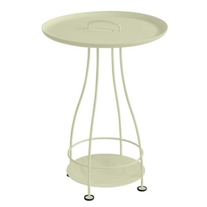 Fermob Kleiner Tisch Happy Hours - in lindgrün, Stahl beschichtet mit Aluminiumplatte