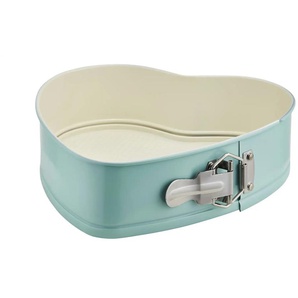 for friends Herzspringform - grün - Metall - 24 cm - 7 cm | Möbel Kraft