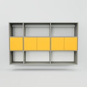 Hängeschrank Weiß - Moderner Wandschrank: Türen in Gelb - 190 x 118 x 34 cm, konfigurierbar