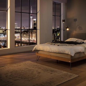 Hasena Boxspringbett Marsala, Farbe: Wildbuche natur, geölt, Bezugsfarbe: Kul smoke, Metallfarbe: Anthracit, verschiedene Größen