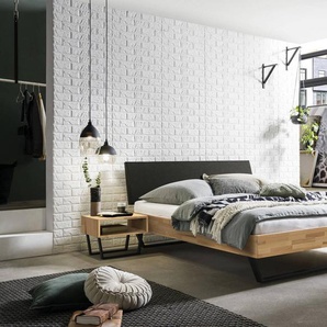 Hasena Massivholzbett, Kopfteil gepolstert Sariano, Farbe: -Kernbuche natur, geölt, Bezugsfarbe: Kul smoke, Metallfarbe: Anthracit, verschiedene Größen