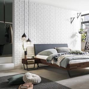 Hasena Massivholzbett, Kopfteil gepolstert Sariano, Farbe: Nussbaum, geölt, Bezugsfarbe: Kul black, Metallfarbe: Anthracit, verschiedene Größen