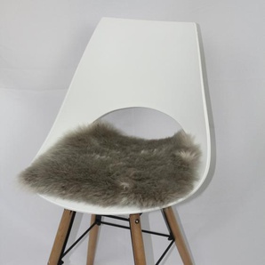 Stuhlkissen HEITMANN FELLE Lamm, eckig Dekokissen_Sitzkissen_Kissenhüllen Gr. B/L: 44 cm x 44 cm, 1 St., Lammfell, grau (taupe, felloptik) Stuhlkissen Kopfkissen Sitzauflage, Sitzfell, eckig, 44x44 cm, echtes Lammfell, waschbar