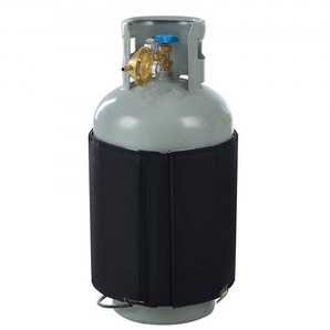 isolierter Gasflaschenwärmer im Bandstil, passend für 40 lbs Gastanks, 120 W Propanheizung, fester interner Thermostat, max. Temperatur 90 ℉, strapazierfähiges wasserdichtes Oxford-Gewebe, CE-geprüft QPJRT40B120WWSVC4V2