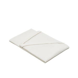 Kave Home - Malu runde  Tischdecke aus Baumwolle und weißem Leinen mit beigem Stickerei Ø150cm