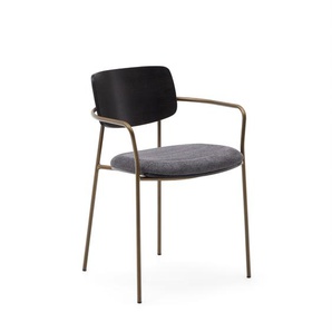 Kave Home - Maureen stapelbarer Stuhl aus Eschenfurnier mit dunklem Finish und Metall mit Messingfinis