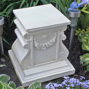 Klassischer Statuensockel