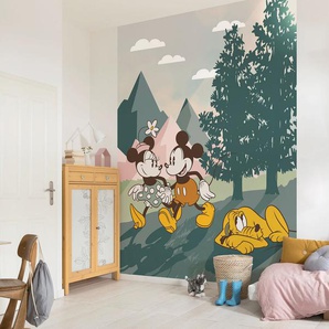 Komar Fototapete Vlies Fototapete - Mickey & Minnie Embrace Nature - Größe 200 x 250 cm, glatt, bedruckt, (Packung, 1 St)