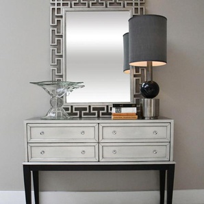 Leonique Kommode »Claudi«, Kommode, schwarze Holzbeine, Matt-Silber, 4 Schubkästen, 122x26x90 cm