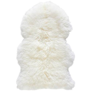 Linea Natura Schaffell Adelaide, Weiß, Fell, Tierform, 65-70x100-105 cm, Reach, AZO-frei, Bsci, für Fußbodenheizung geeignet, pflegeleicht, Teppiche &