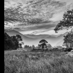 Papermoon Fototapete Landschaft Schwarz & Weiß