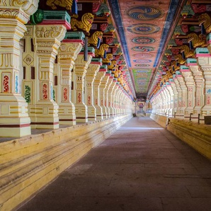 PAPERMOON Fototapete Ramanathaswamy Tempel Tapeten Gr. B/L: 5 m x 2,8 m, Bahnen: 10 St., bunt (mehrfarbig) Fototapeten