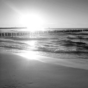 Papermoon Fototapete Strand schwarz & weiß