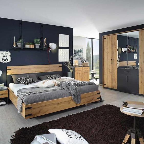 Schlafzimmer 4-tlg. in Eiche Wotan-Dekor und grau-metallic, Drehtürenschrank B: ca. 226 cm, Nachttische B: ca. 47 cm, Bett Liegefläche 180 x 200 cm