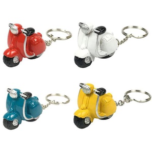 Signes Grimalt Geschenkschlüsselkette Llaveros vespa set 6 u mehrfarbiges Zubehör 2x4x3cm 58476