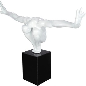 Skulptur CASABLANCA BY GILDE Skulptur Cliffhanger Dekofiguren Gr. B/H/T: 75 cm x 45 cm x 21 cm, Person, weiß Deko-Objekte