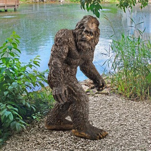 Statue Bigfoot The Garden Yeti