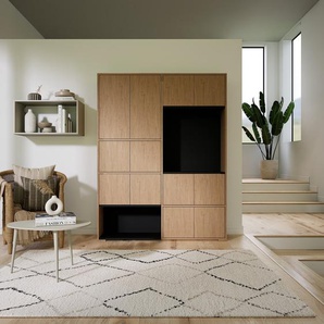 Wohnwand Eiche - Individuelle Designer-Regalwand: Türen in Eiche - Hochwertige Materialien - 151 x 196 x 34 cm, Konfigurator