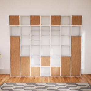 Wohnwand Eiche - Individuelle Designer-Regalwand: Türen in Eiche - Hochwertige Materialien - 272 x 233 x 34 cm, Konfigurator